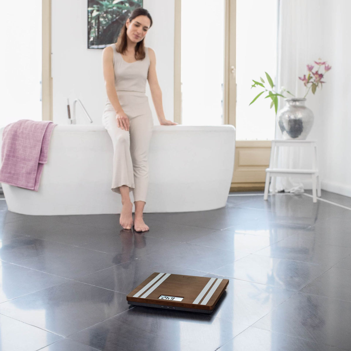 Medisana BS 552 Connect Bamboo Body Analysis Scale – product photo